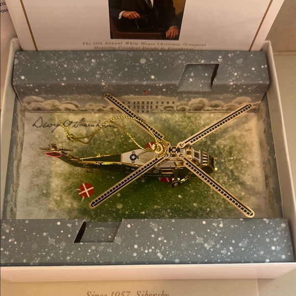The White House Historical Association Christmas Ornament 2019 - Picture 5 of 5